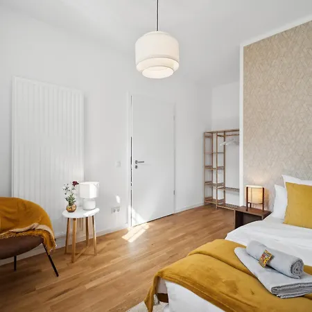 Wiener Palais Am Grossen Garten, Arbeitsplatz, Familie, 7 Pers, Smart-tv Appartement Dresde