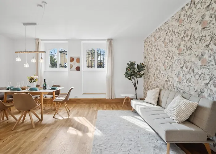 Wiener Palais Am Grossen Garten, Arbeitsplatz, Familie, 8 Pers, Smart-tv