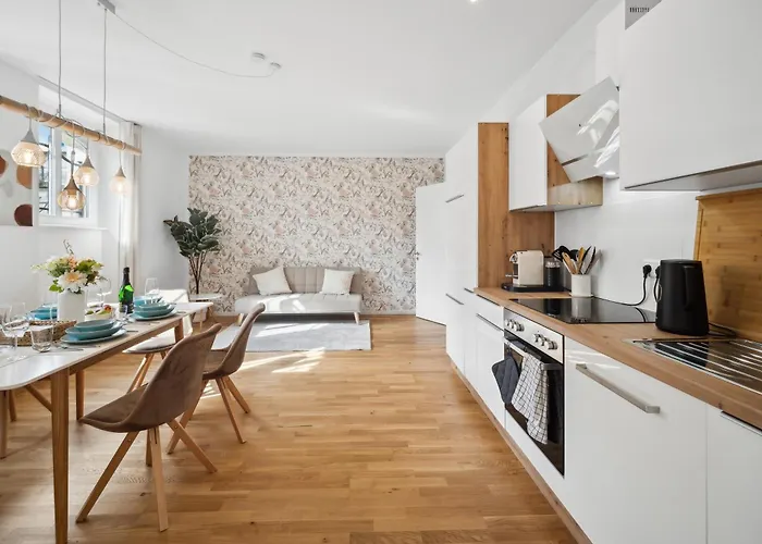 Wiener Palais Am Grossen Garten, Arbeitsplatz, Familie, 8 Pers, Smart-tv Δρέσδη