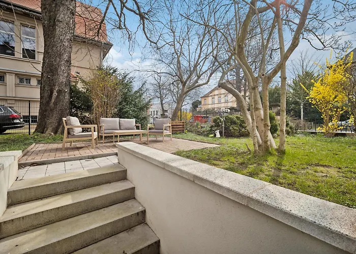 Wiener Palais Am Grossen Garten, Arbeitsplatz, Familie, 8 Pers, Smart-tv * Δρέσδη