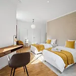 Wiener Palais Am Grossen Garten, Arbeitsplatz, Familie, 8 Pers, Smart-tv 아파트 *