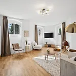 아파트 Wiener Palais Am Grossen Garten, Arbeitsplatz, Familie, 8 Pers, Smart-tv