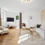 아파트 Wiener Palais Am Grossen Garten, Arbeitsplatz, Familie, 8 Pers, Smart-tv