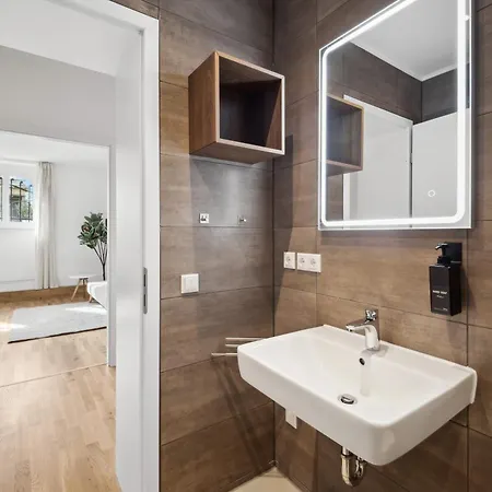 Wiener Palais Am Grossen Garten, Arbeitsplatz, Familie, 8 Pers, Smart-tv *