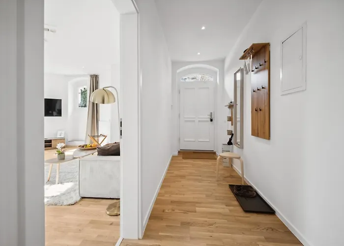 Wiener Palais Am Grossen Garten, Arbeitsplatz, Familie, 8 Pers, Smart-tv